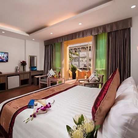 Van Mieu Hotel Hanoi Buitenkant foto