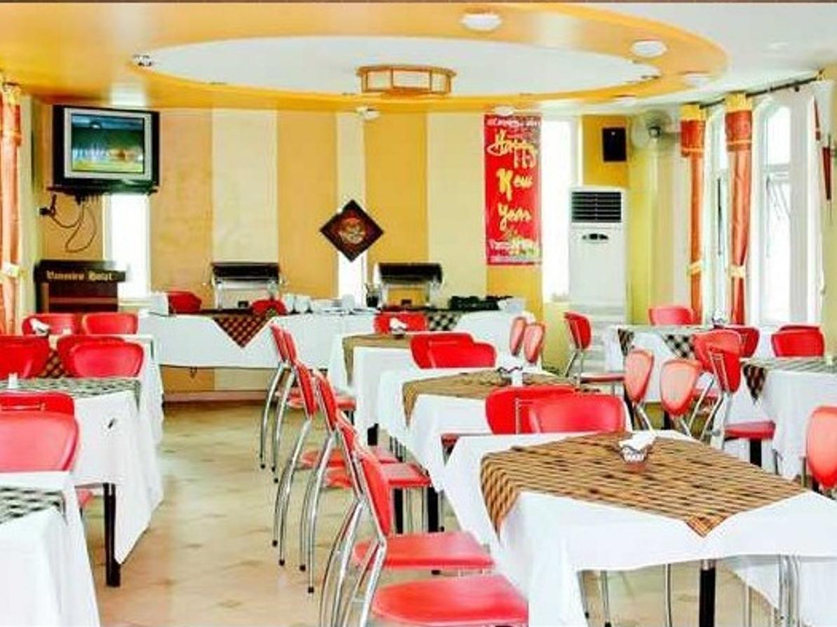 Van Mieu Hotel Hanoi Buitenkant foto