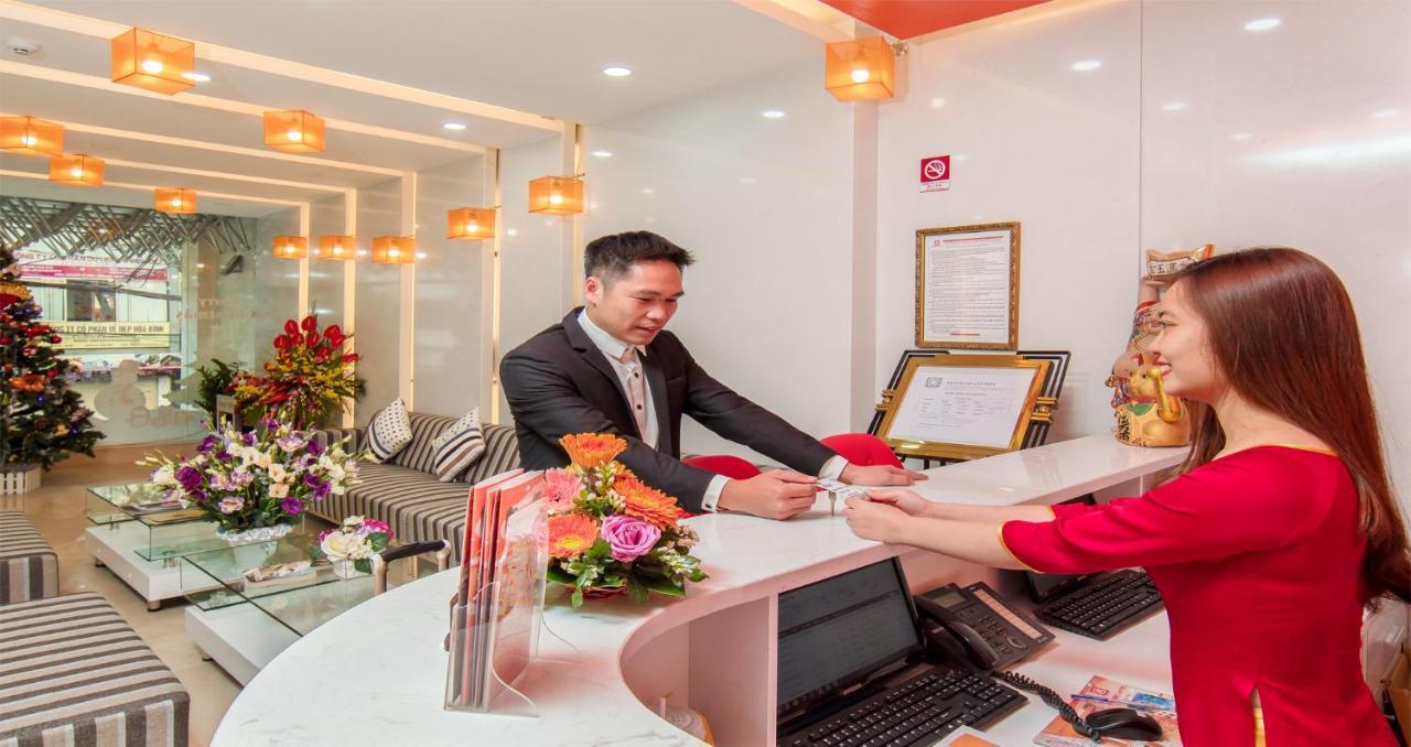 Van Mieu Hotel Hanoi Buitenkant foto