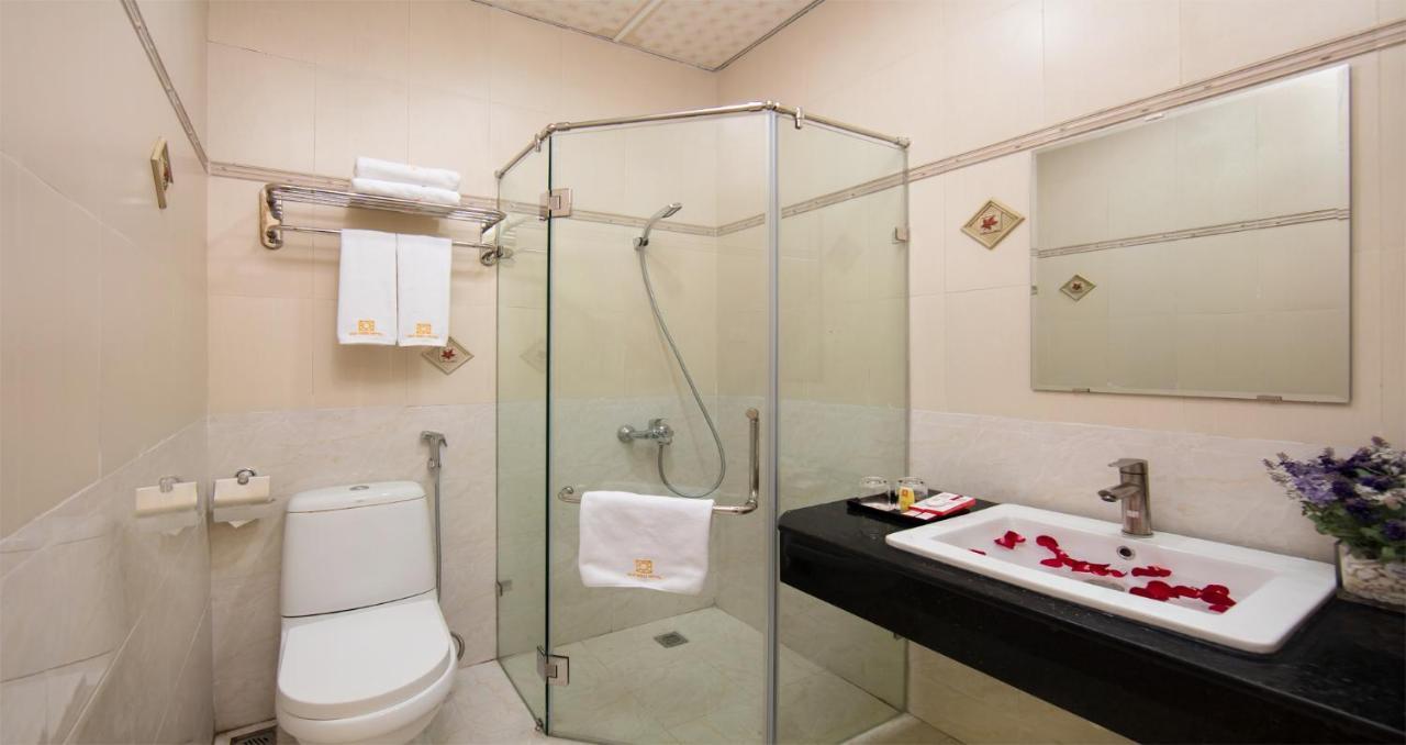 Van Mieu Hotel Hanoi Buitenkant foto